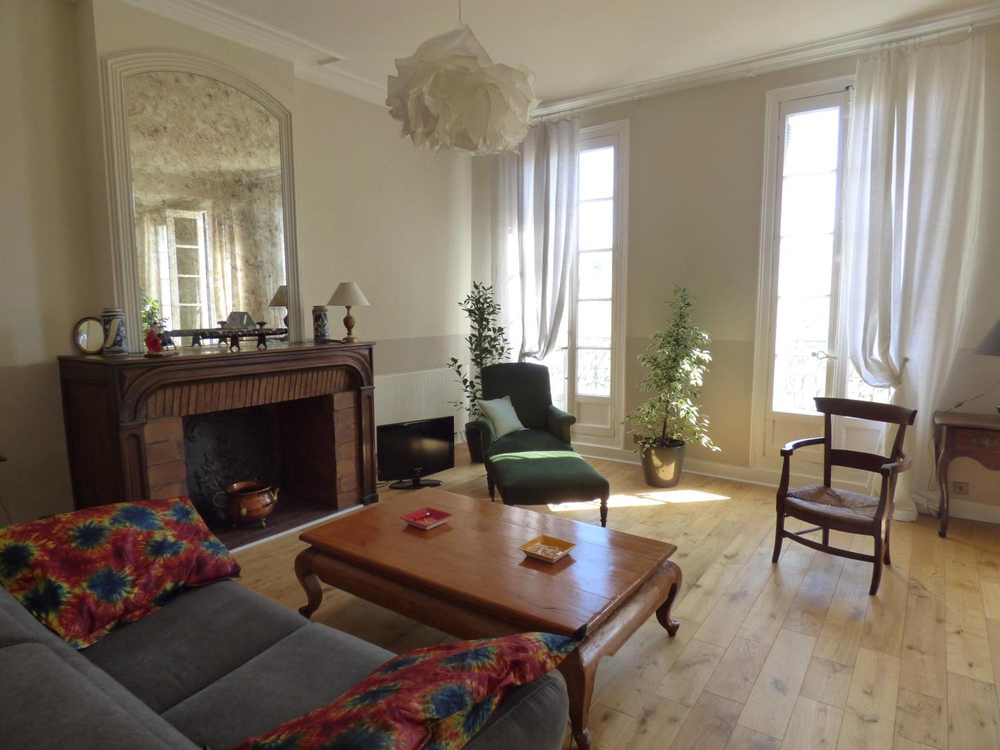 Roussy Nimes Romaine Dış mekan fotoğraf